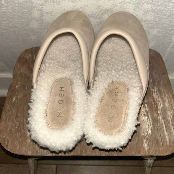 M. GEMI Greta Shearling Clogs Tan Size 5 1/2 - Picture 4 of 6